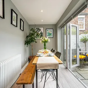 Holiday home The Mustard Pot, York